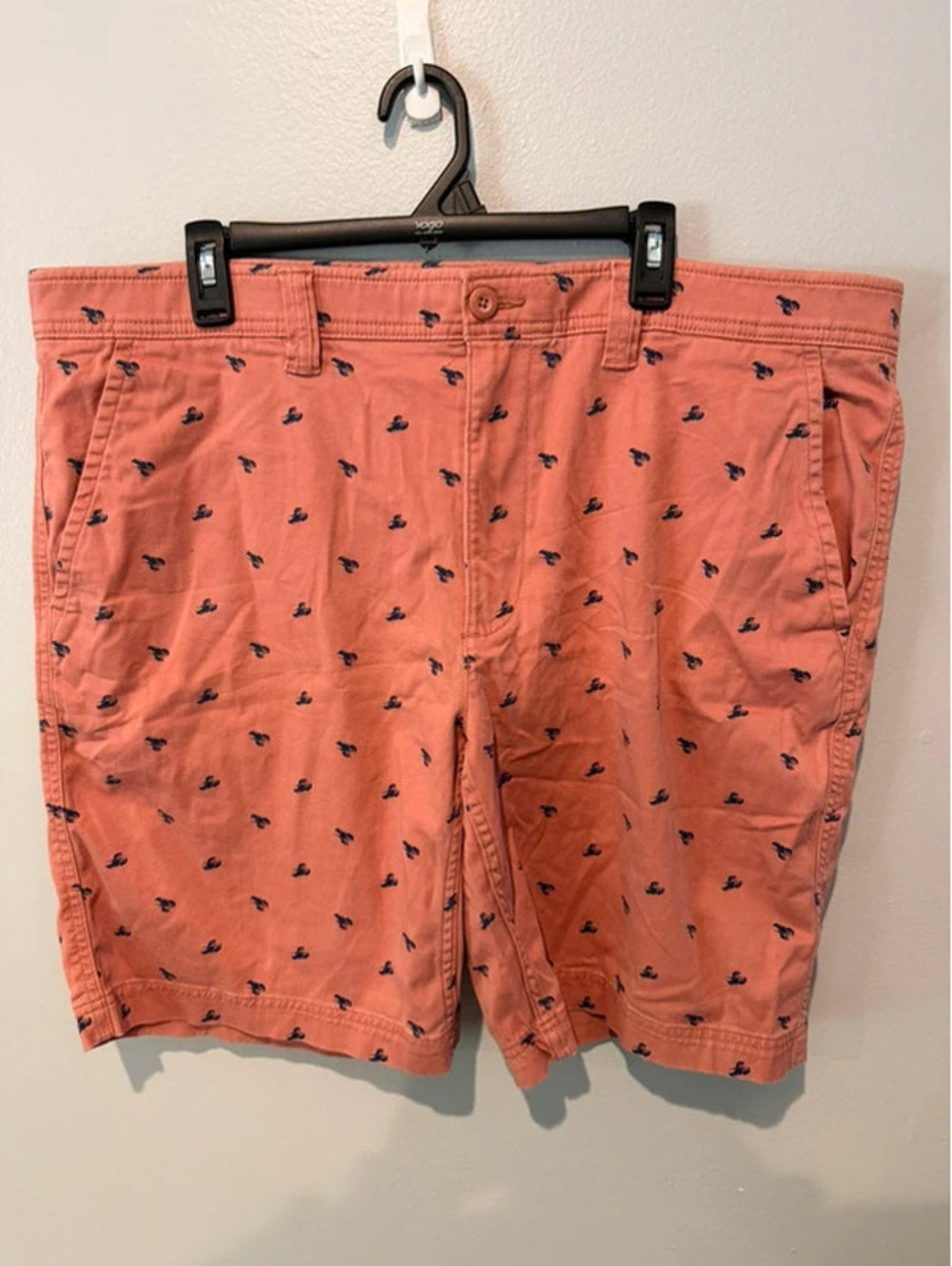 St. John’s Bay Men’s Size 42 Coral Lobster Print Chino Shorts Comfort Stretch